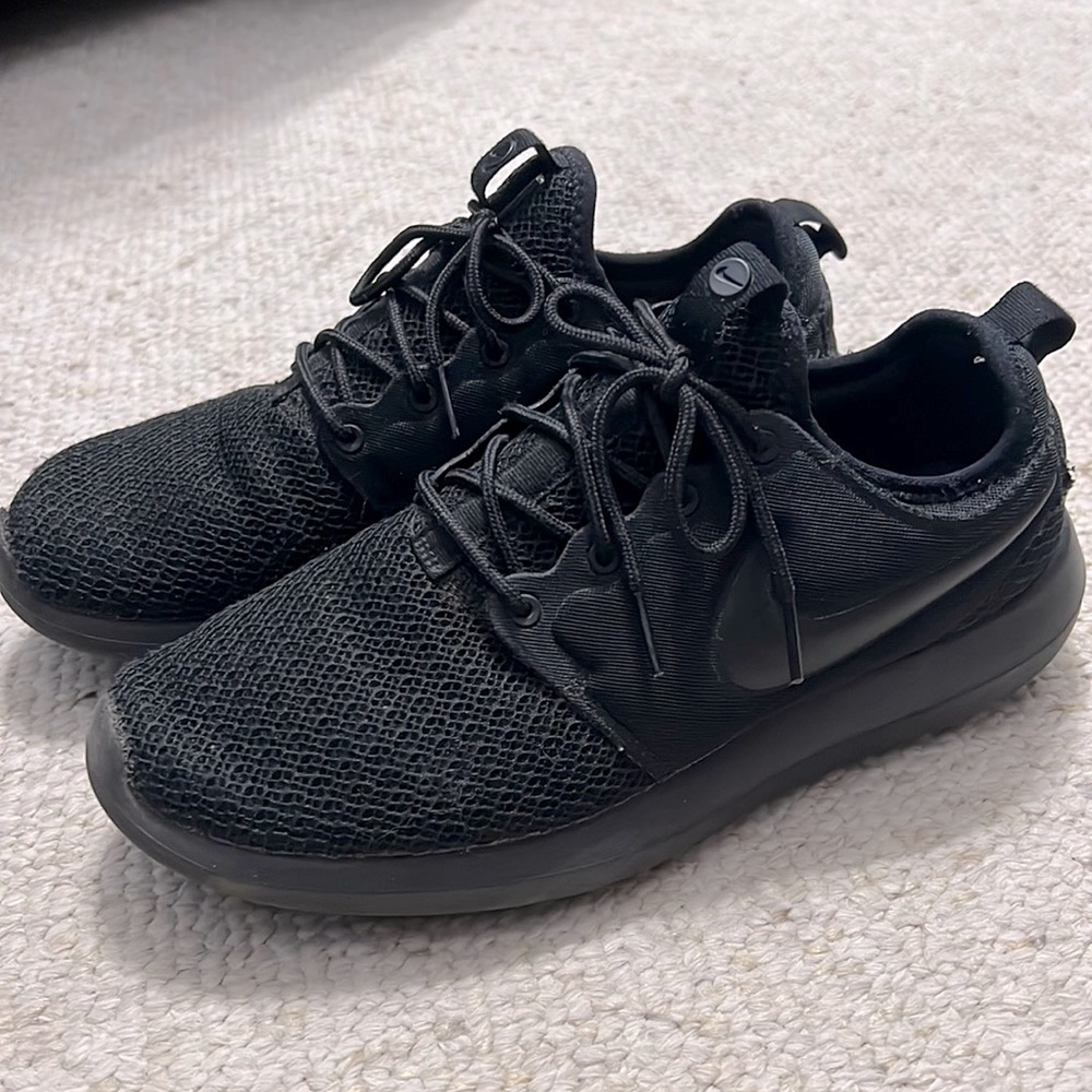 Women’s Nike Roshe Shoes